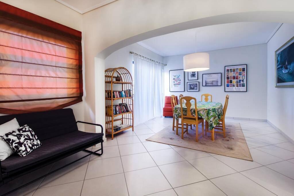 Spacious Apartment In Glyfada Close To The Sea Athen Eksteriør billede