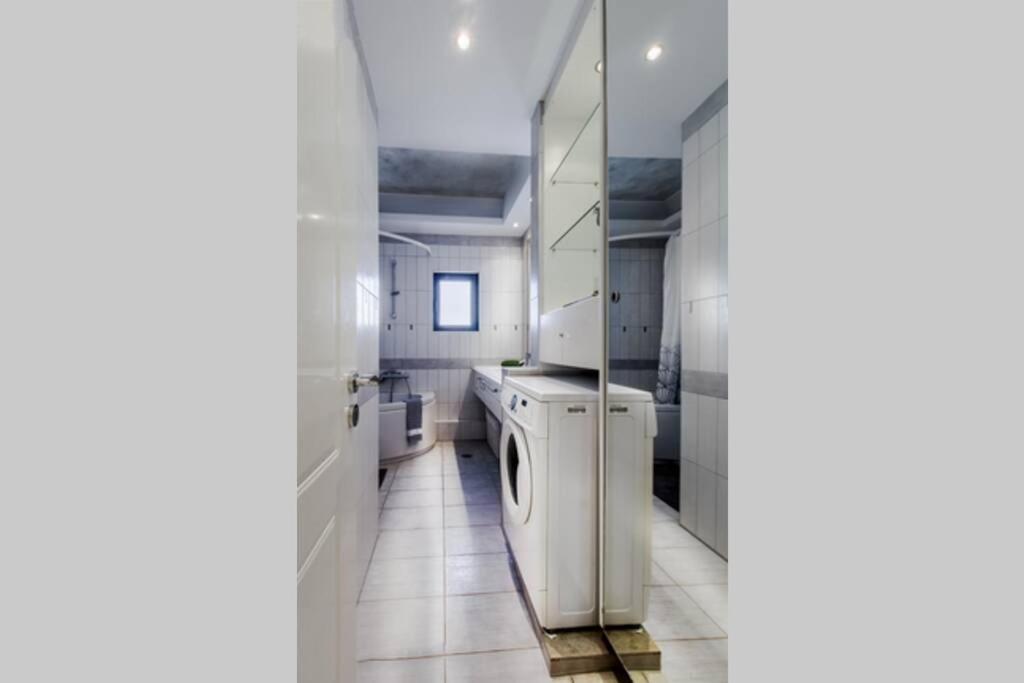 Spacious Apartment In Glyfada Close To The Sea Athen Eksteriør billede
